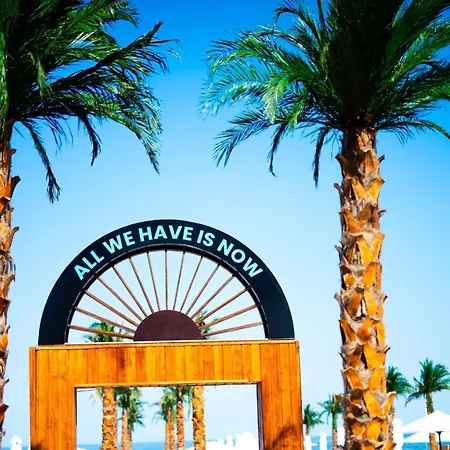 White Tower Luxury 3*
