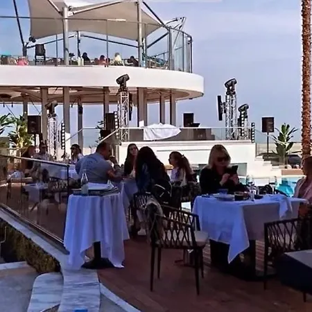 White Tower Luxury Lejlighedshotel