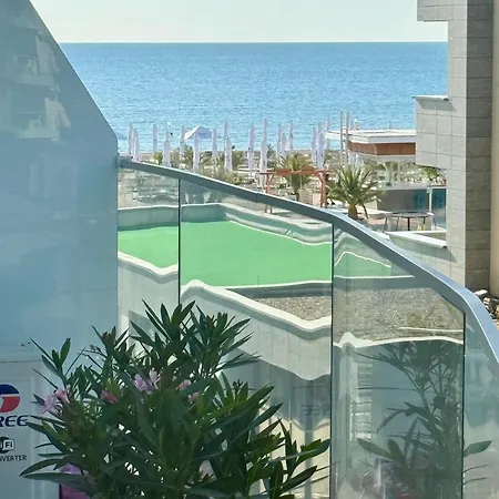 White Tower Luxury Lejlighedshotel 3*