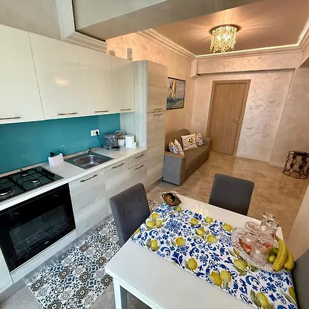 White Tower Luxury Lejlighedshotel 3*