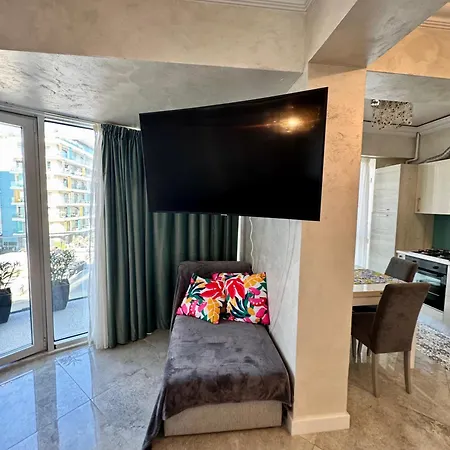 White Tower Luxury 3* Mamaia