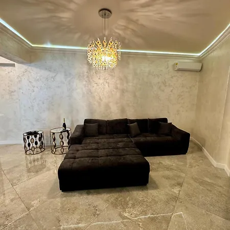 White Tower Luxury Lejlighedshotel 3*